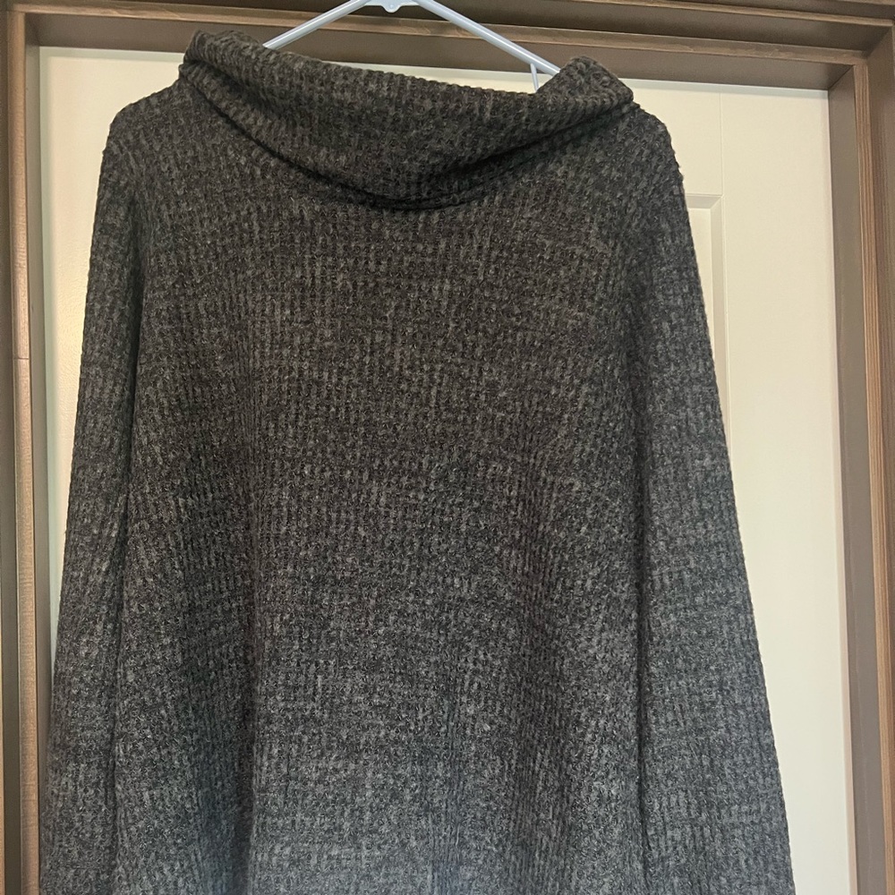 🧶🧶 Grey scoop neck Sweater 🧶🧶
